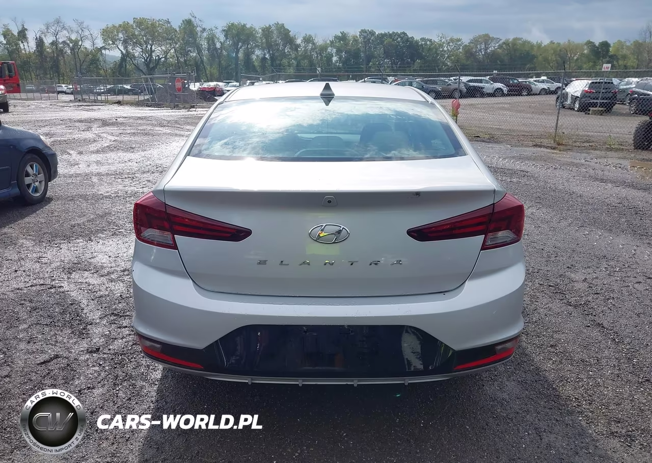 2020 Hyundai Elantra Sel VIN:5NPD84LF5LH534734 - 16