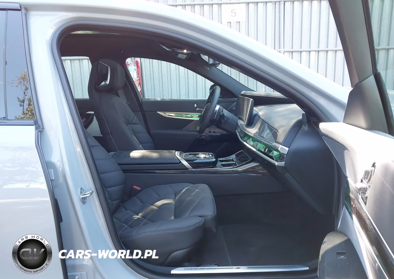 2026 BMW 740I xDrive VIN:WBA33EH01TCY06502 - 5
