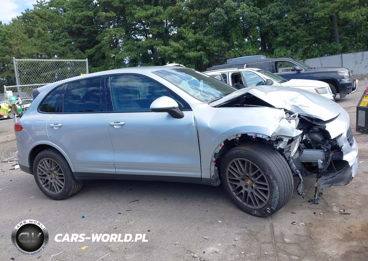 2017 Porsche Cayenne Platinum Edition VIN:WP1AA2A23HKA83760 - 13