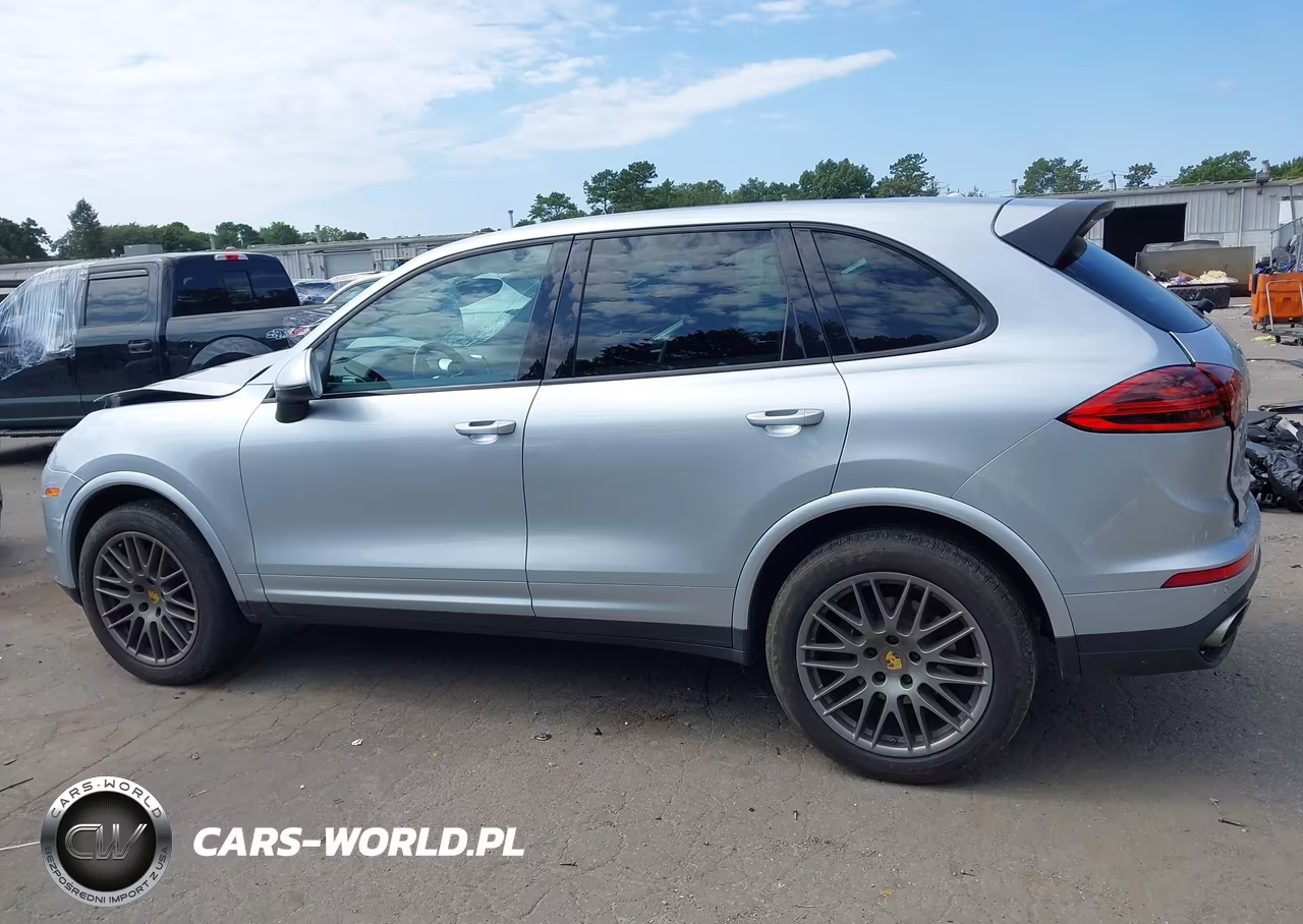 2017 Porsche Cayenne Platinum Edition VIN:WP1AA2A23HKA83760 - 14