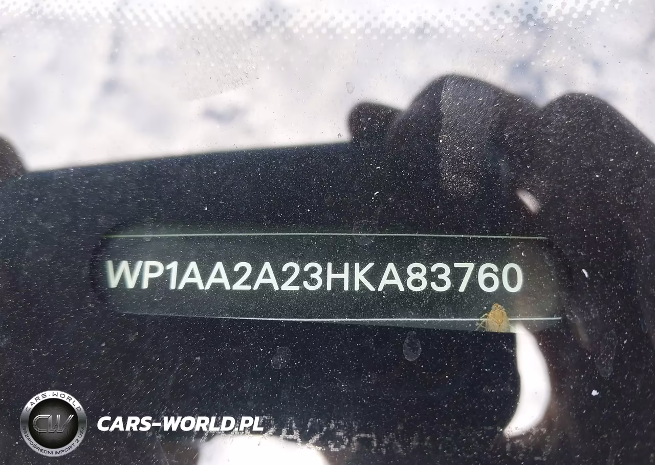 2017 Porsche Cayenne Platinum Edition VIN:WP1AA2A23HKA83760 - 17