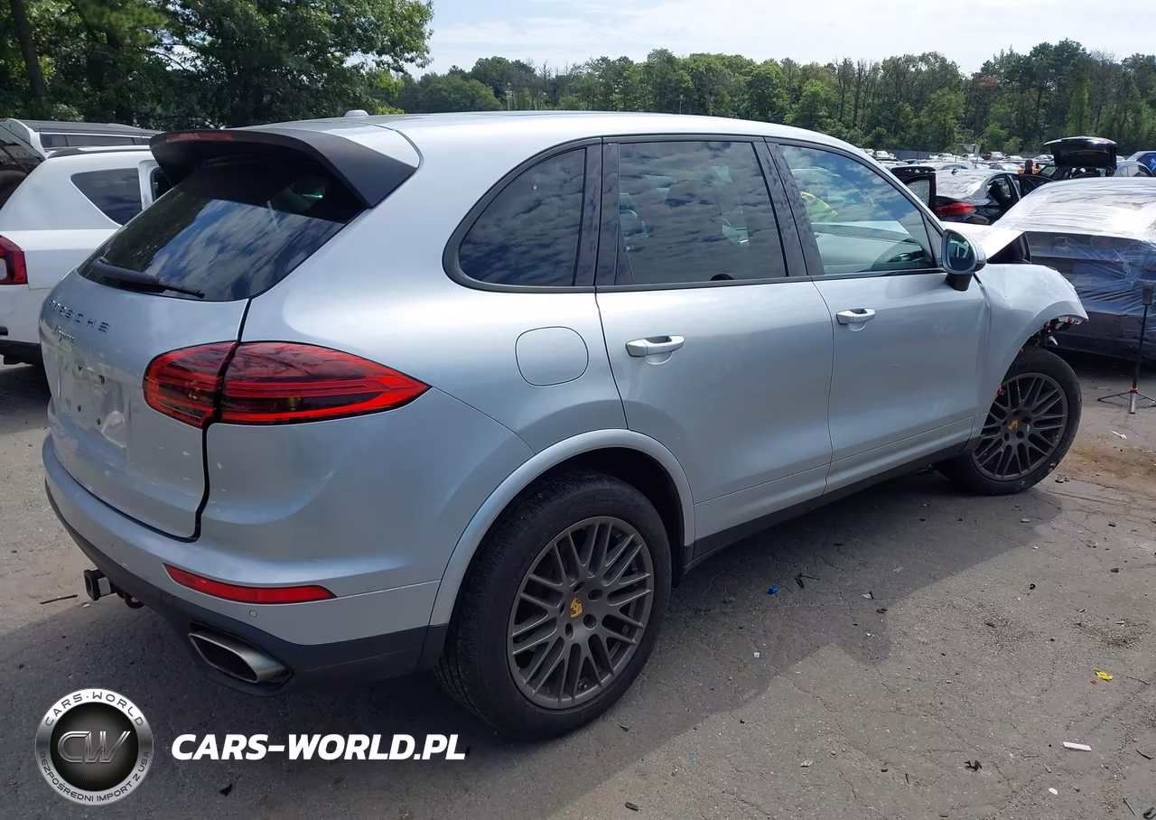 2017 Porsche Cayenne Platinum Edition VIN:WP1AA2A23HKA83760 - 4