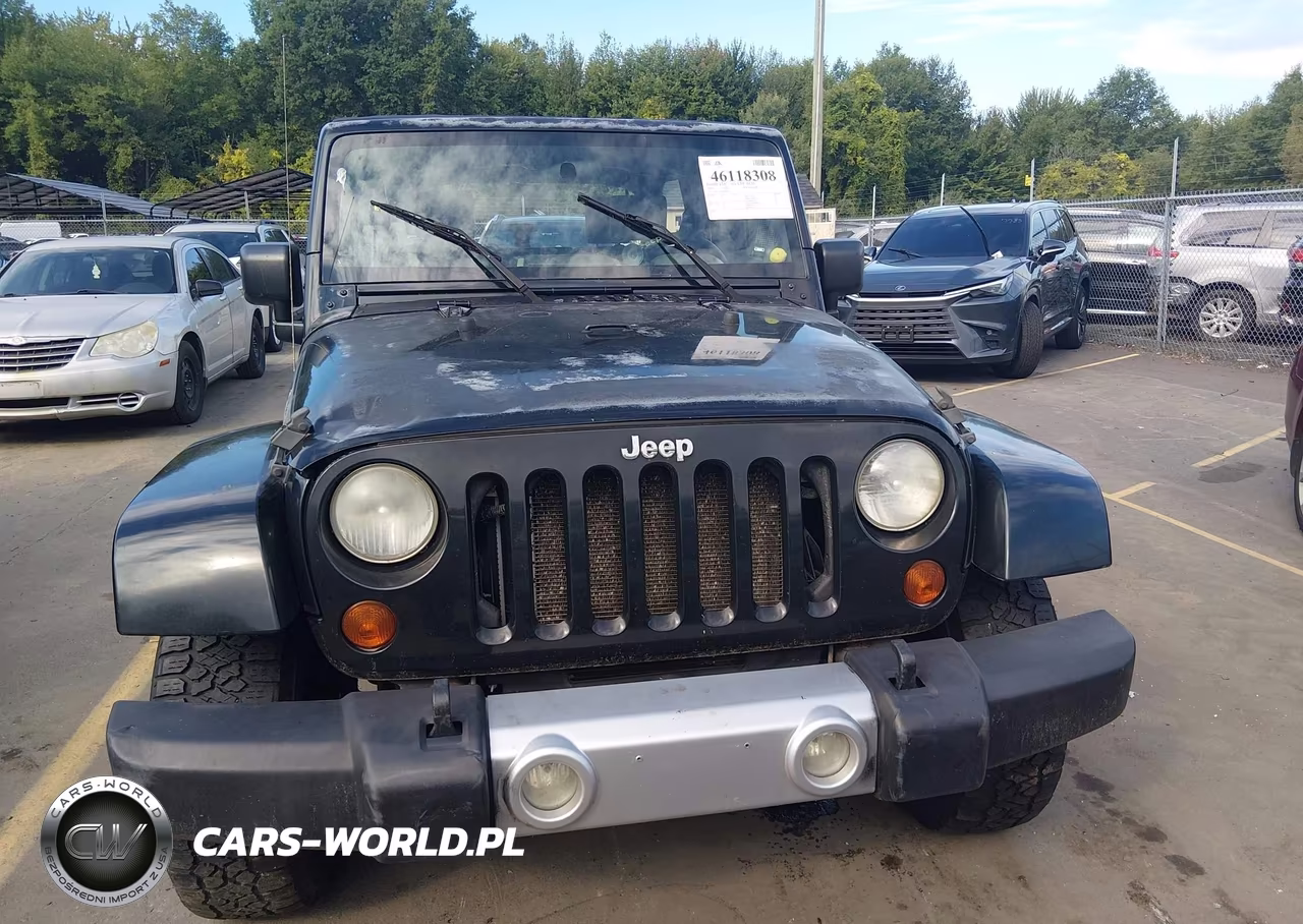 2008 Jeep Wrangler Unlimited Sahara VIN:1J4GA59168L600823 - 12