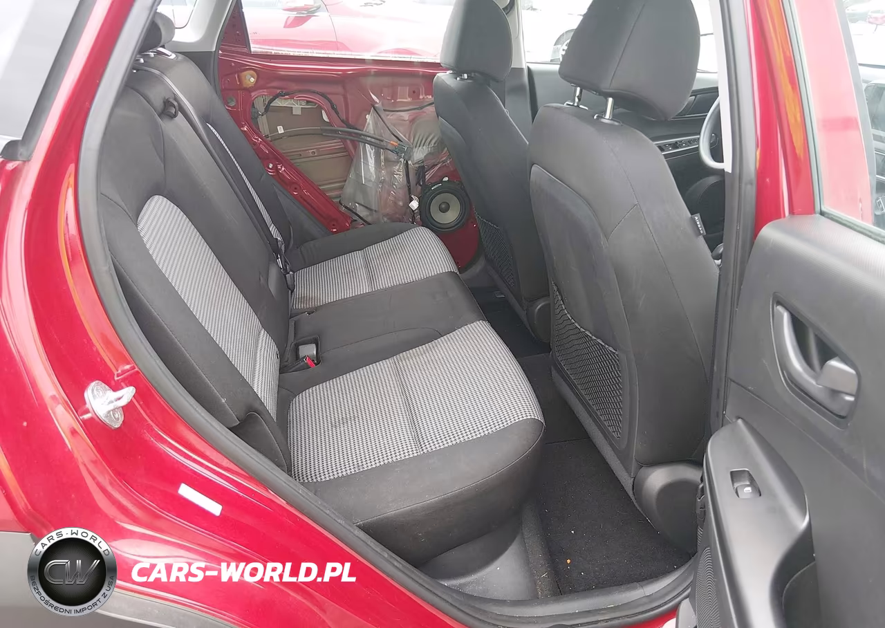 2019 Hyundai Kona Se VIN:KM8K12AA6KU386696 - 8
