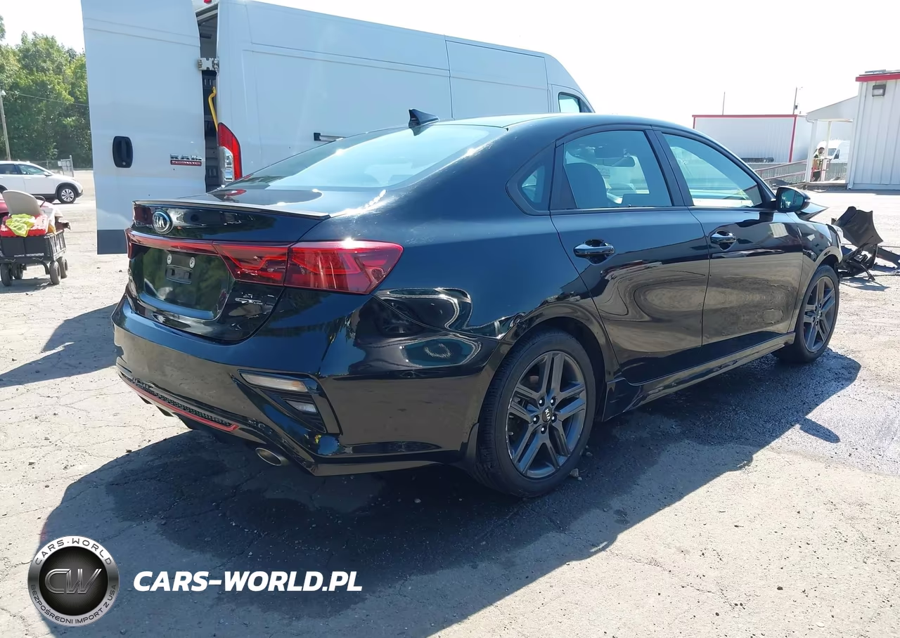 2020 Kia Forte Gt-Line VIN:3KPF34AD8LE256831 - 4