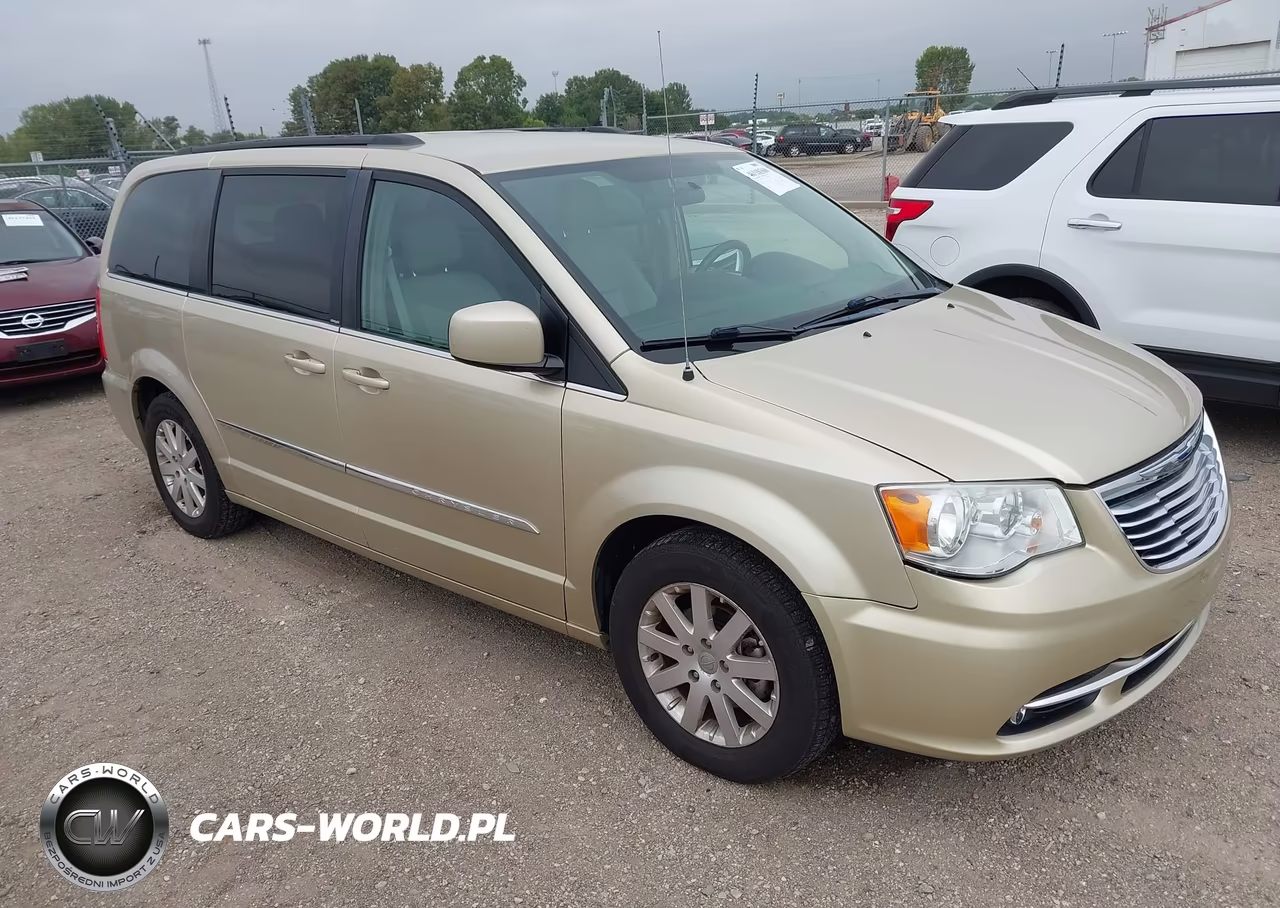 2011 Chrysler Town & Country VIN:2A4RR8DG1BR630499 - 1