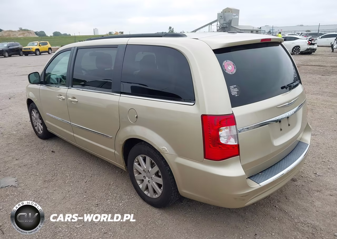 2011 Chrysler Town & Country VIN:2A4RR8DG1BR630499 - 3