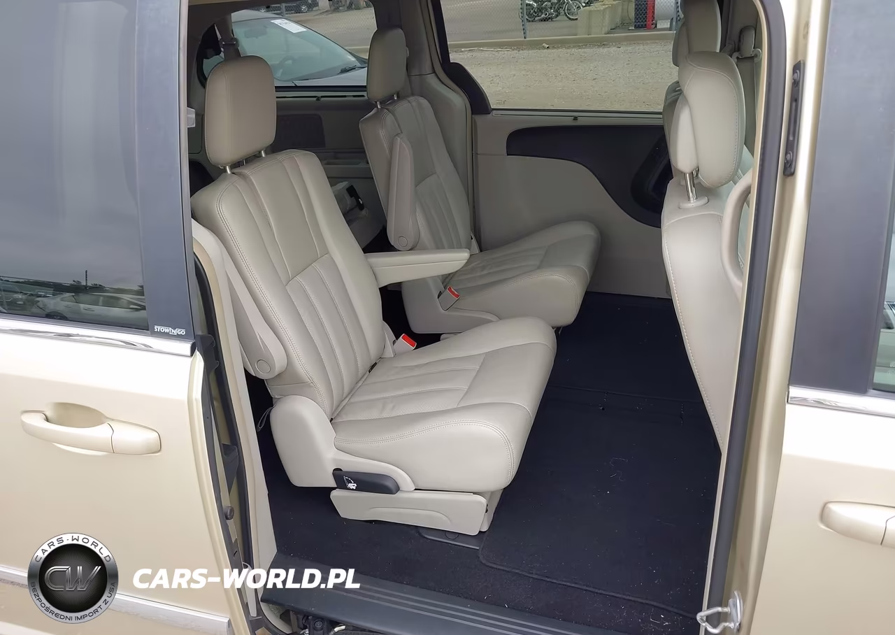 2011 Chrysler Town & Country VIN:2A4RR8DG1BR630499 - 8