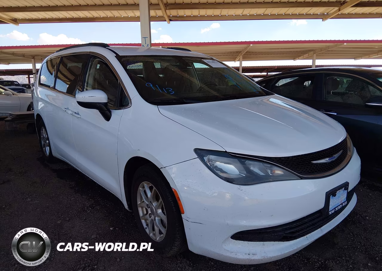 2020 Chrysler Voyager Lxi VIN:2C4RC1DG6LR182132 - 1