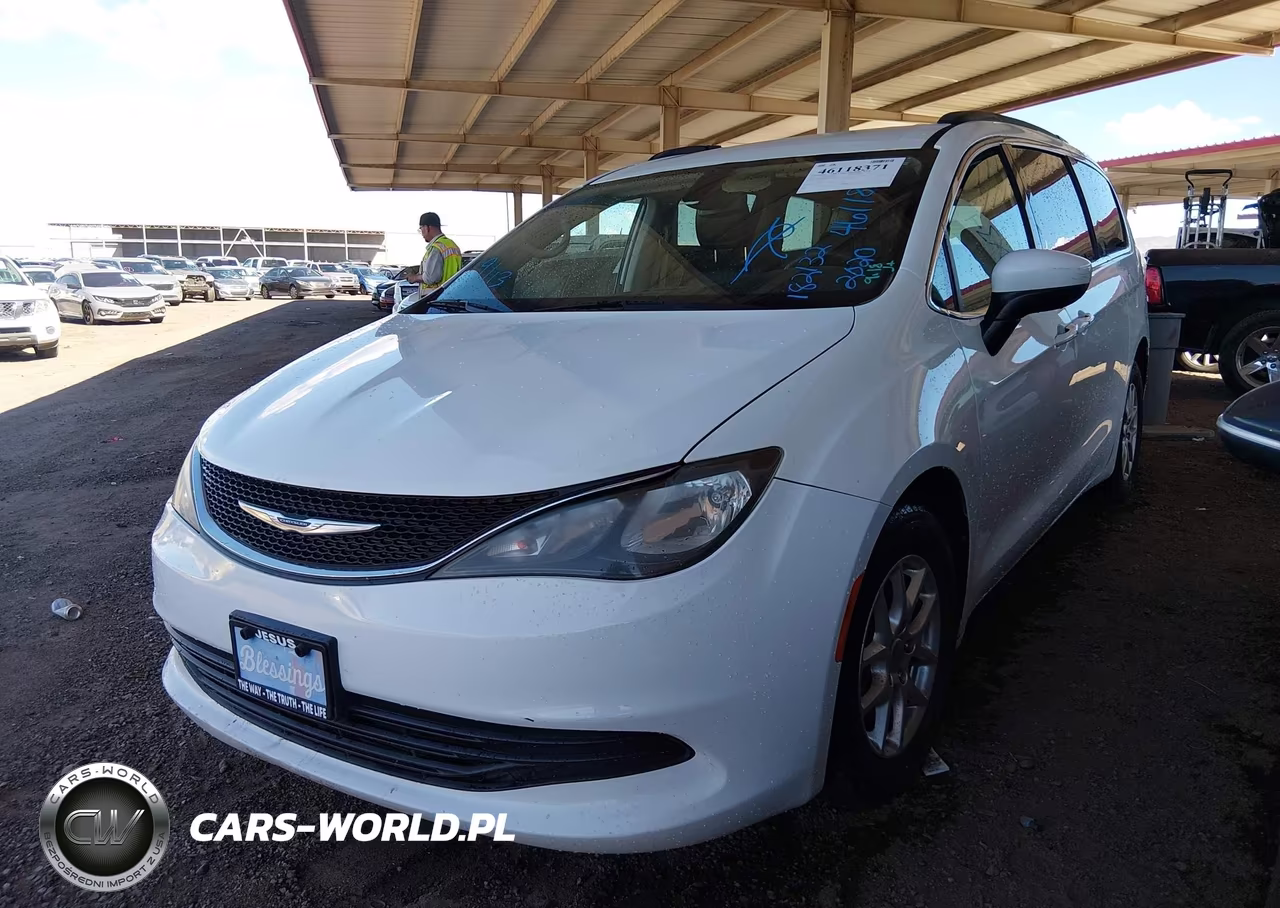 2020 Chrysler Voyager Lxi VIN:2C4RC1DG6LR182132 - 2