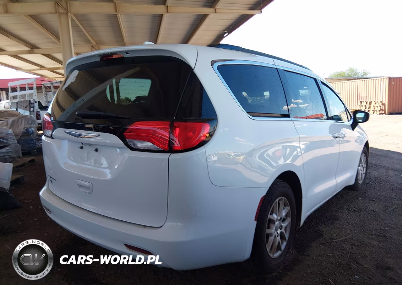2020 Chrysler Voyager Lxi VIN:2C4RC1DG6LR182132 - 4