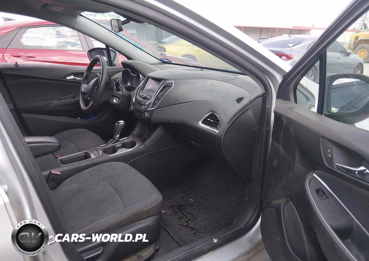 2019 Chevrolet Cruze Ls VIN:3G1BC6SM9KS546903 - 5