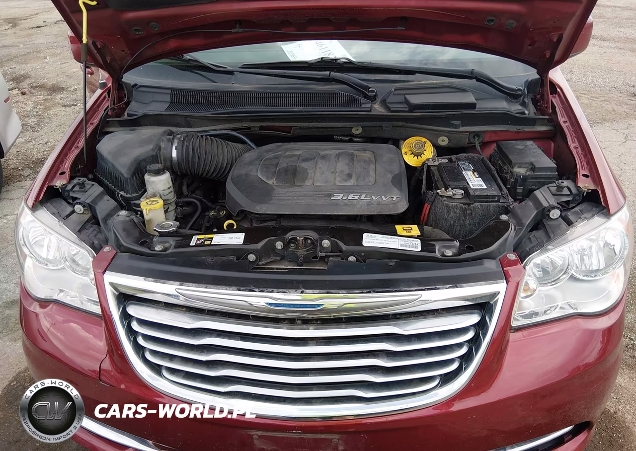 2015 Chrysler Town & Country Touring VIN:2C4RC1BG4FR695368 - 10