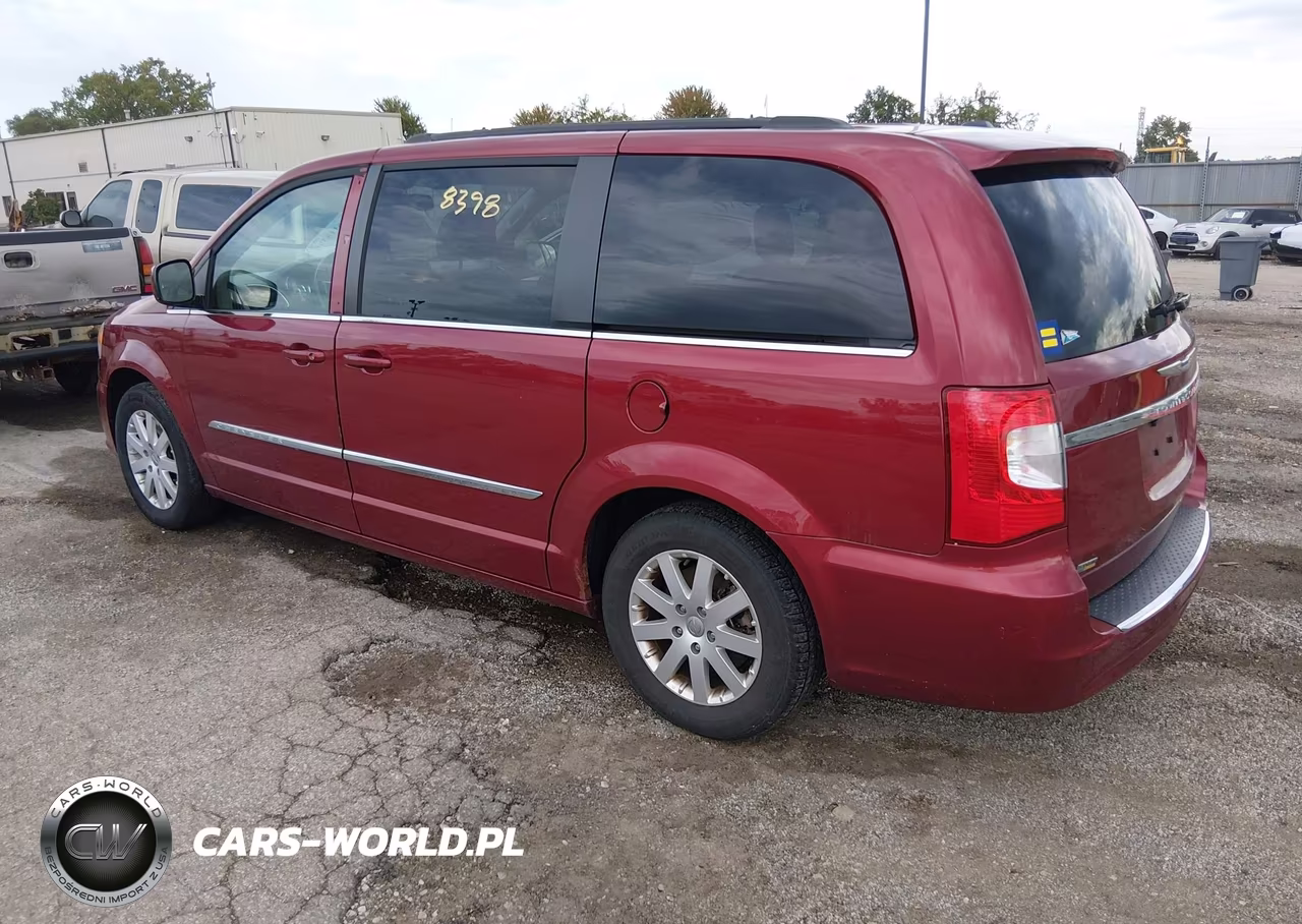 2015 Chrysler Town & Country Touring VIN:2C4RC1BG4FR695368 - 3