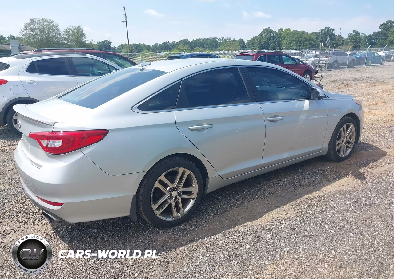 2015 Hyundai Sonata Se VIN:5NPE24AFXFH061152 - 4