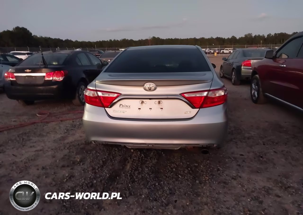 2017 Toyota Camry Se VIN:4T1BF1FK6HU646116 - 16