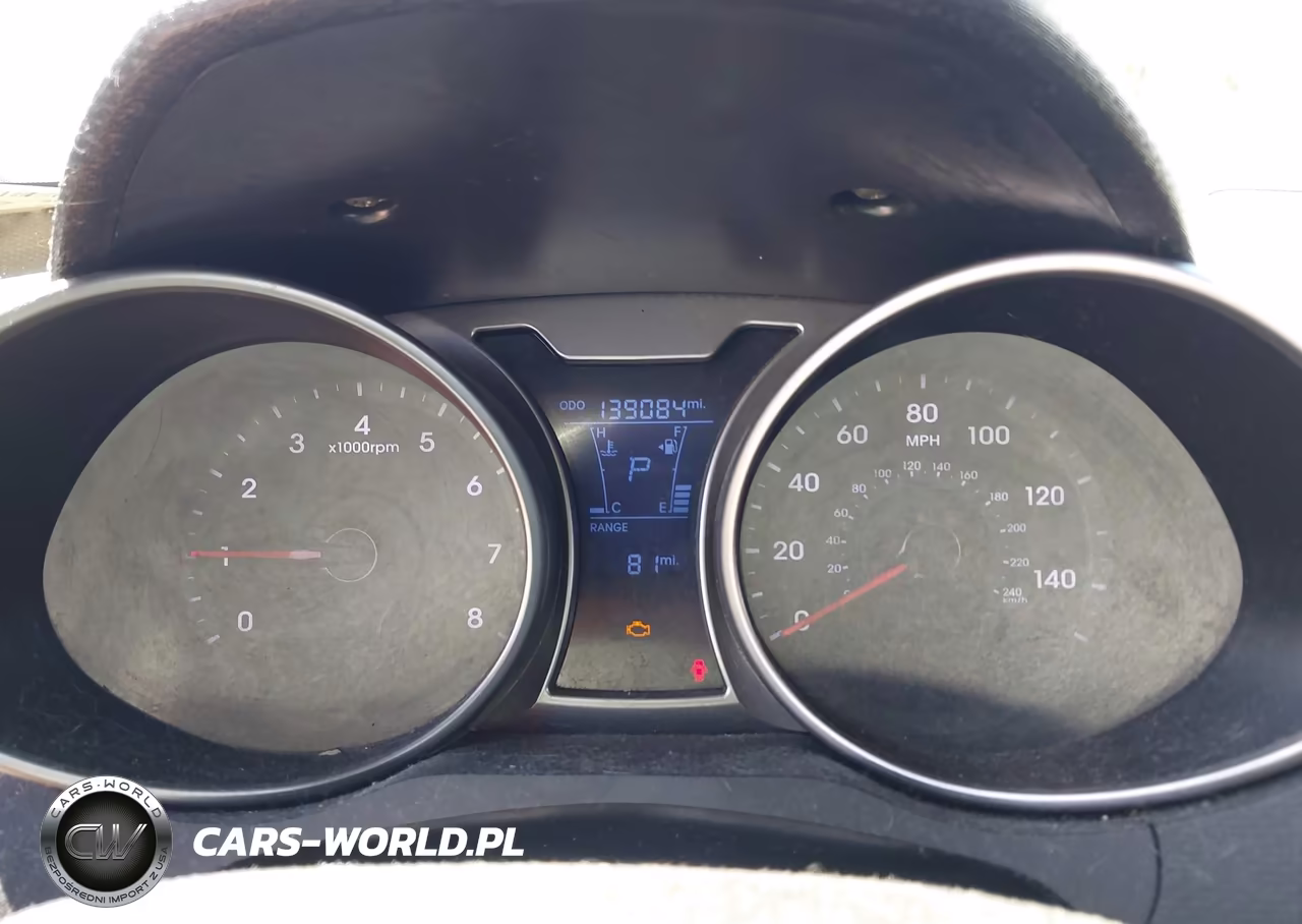2013 Hyundai Veloster Base W-Gray VIN:KMHTC6AD2DU096572 - 7
