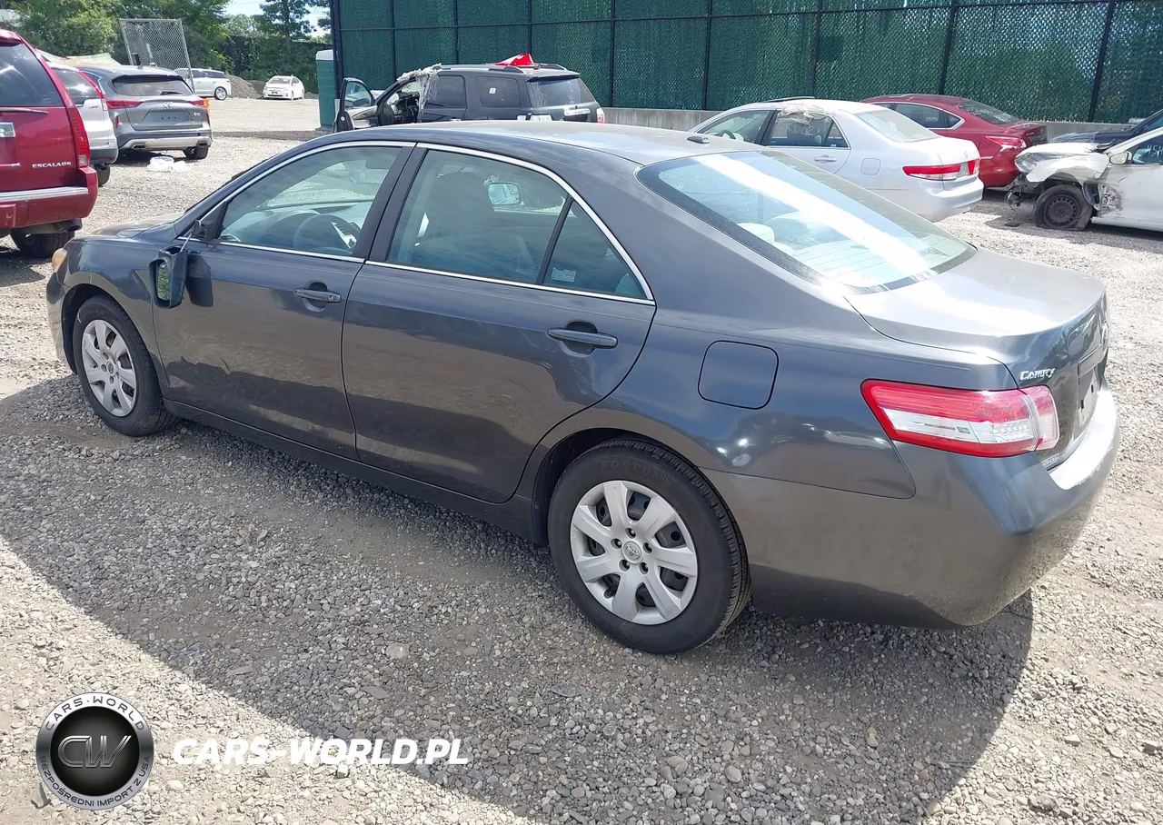 2010 Toyota Camry Le VIN:4T1BF3EK9AU538608 - 3