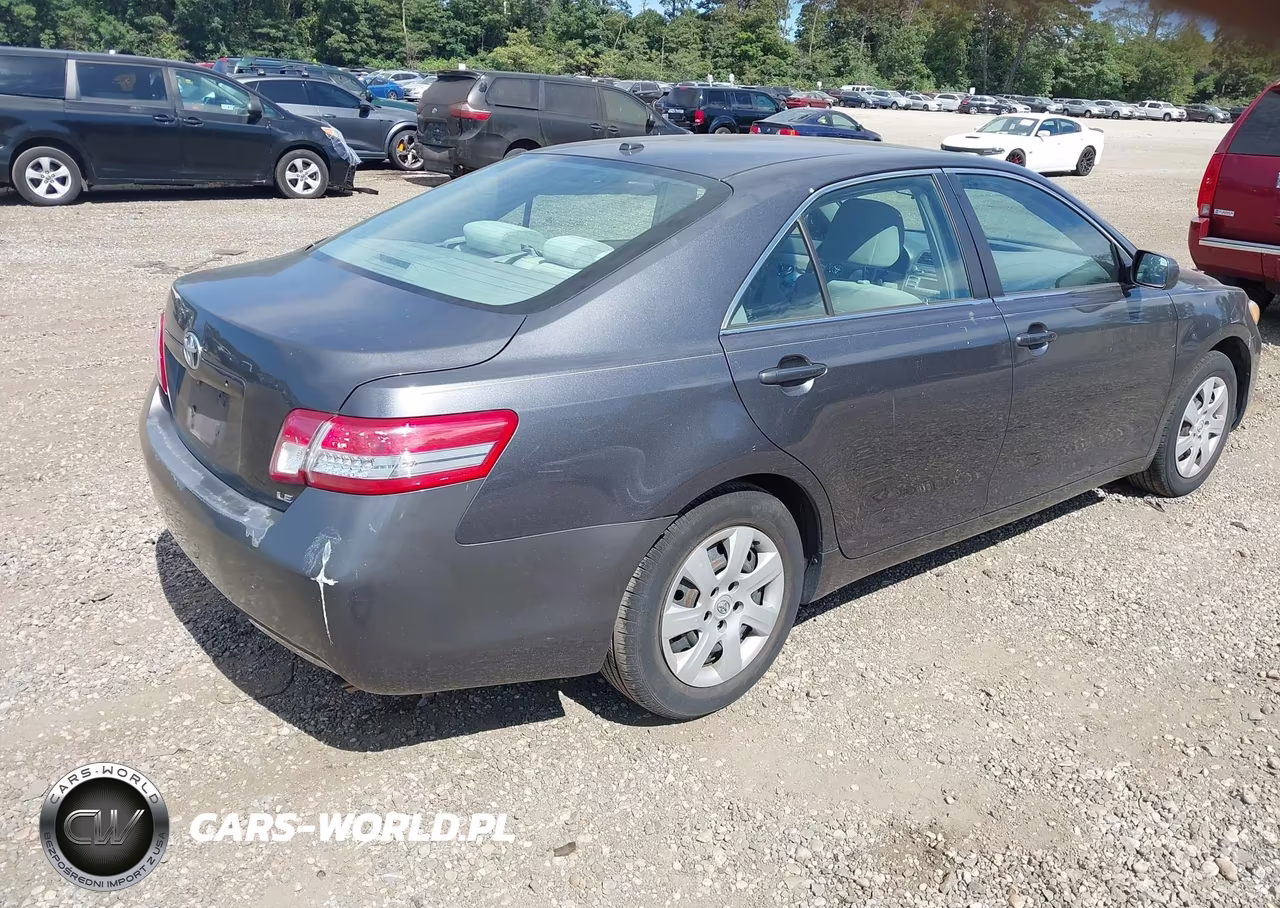 2010 Toyota Camry Le VIN:4T1BF3EK9AU538608 - 4