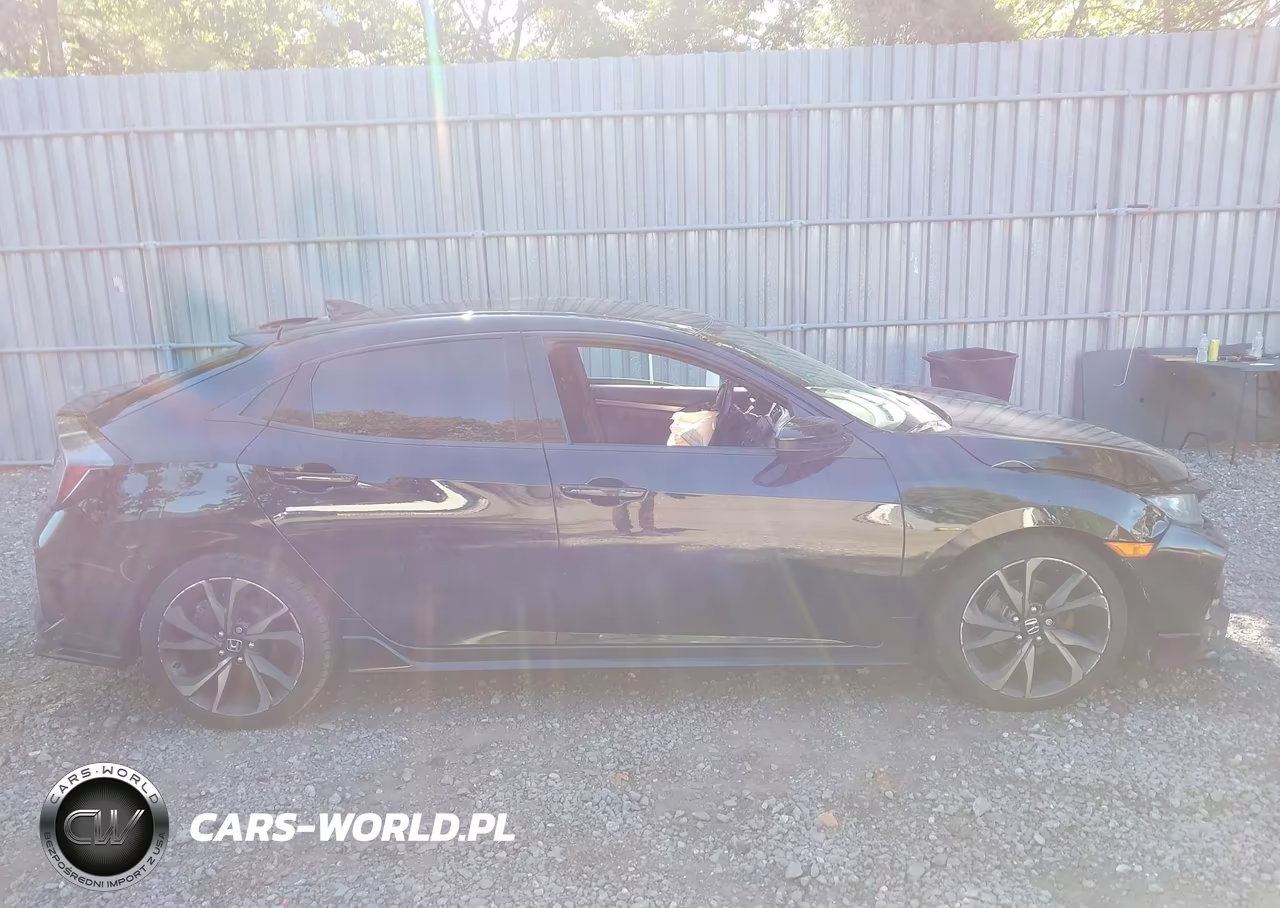 2018 Honda Civic Sport VIN:SHHFK7H41JU412467 - 13