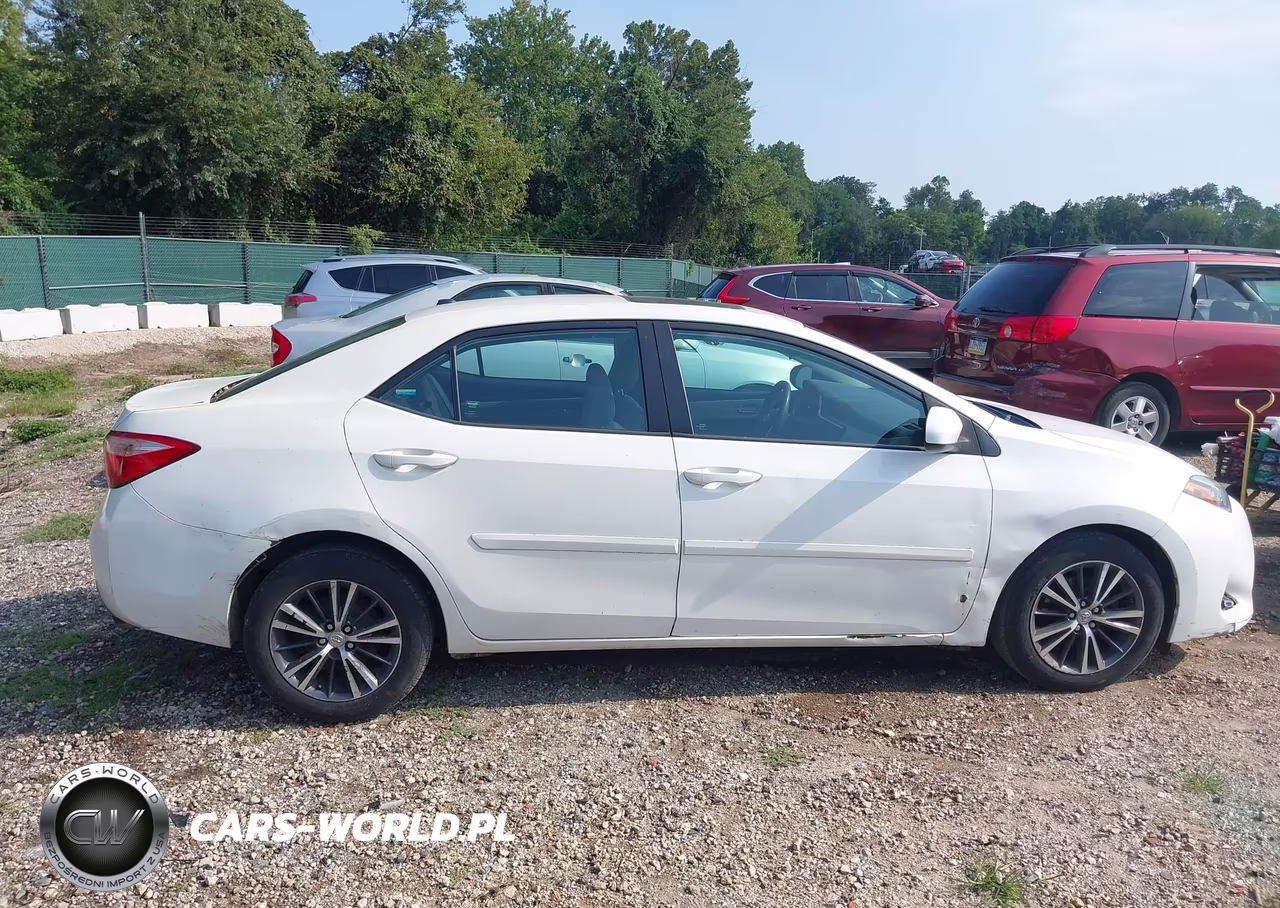 2017 Toyota Corolla Le VIN:2T1BURHE5HC947344 - 14
