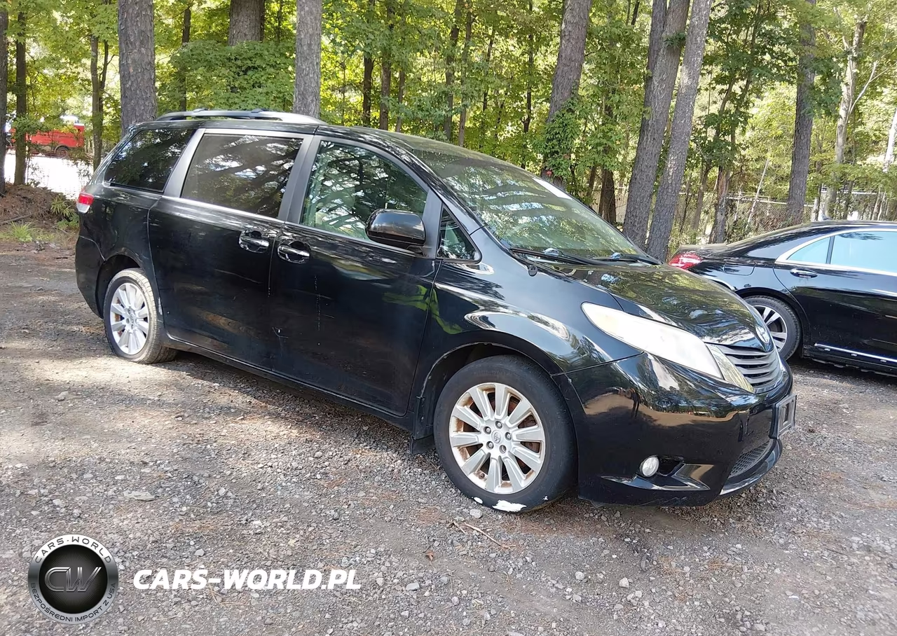 2014 Toyota Sienna Xle 7 Passenger