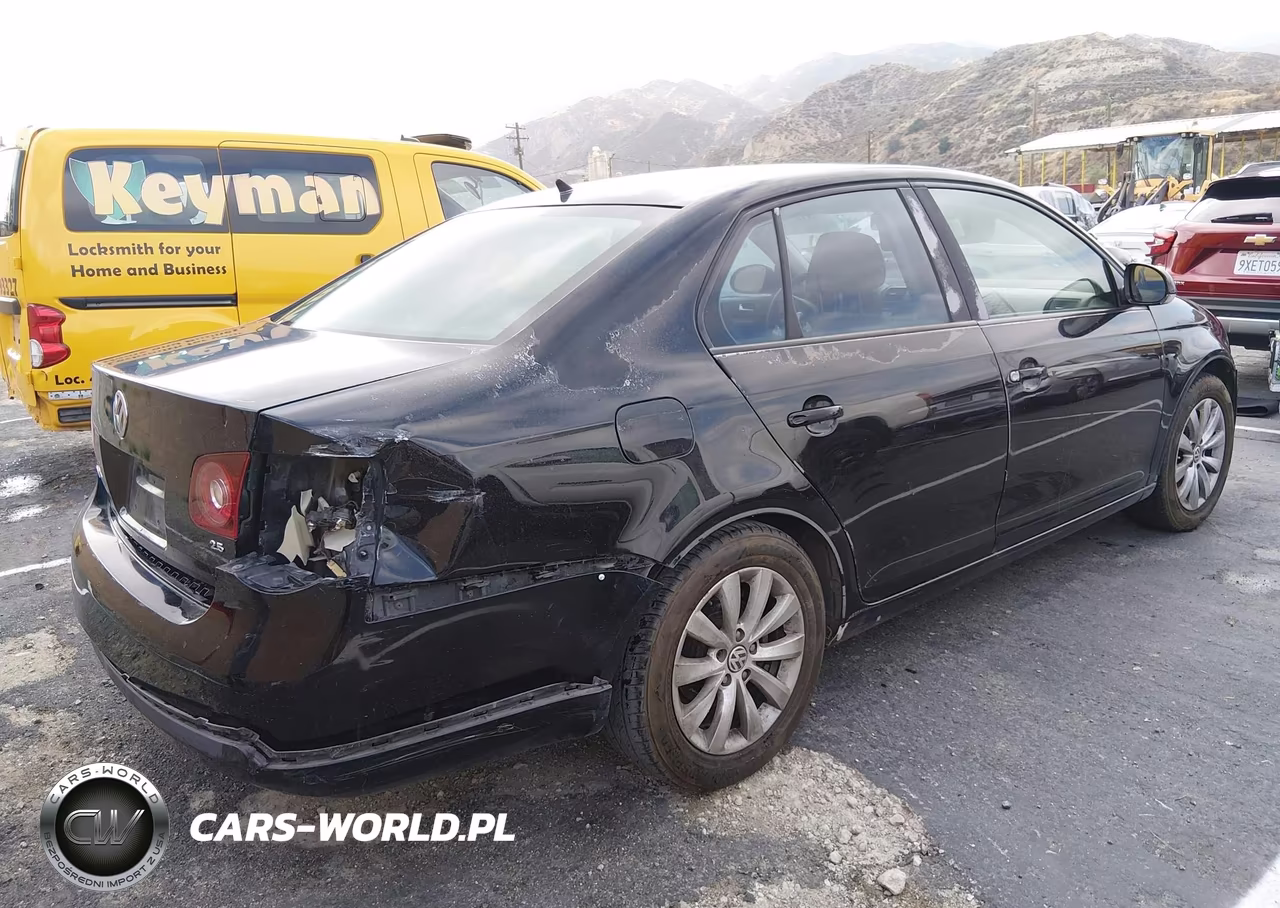 2008 Volkswagen Jetta S VIN:3VWJZ71K48M131960 - 4