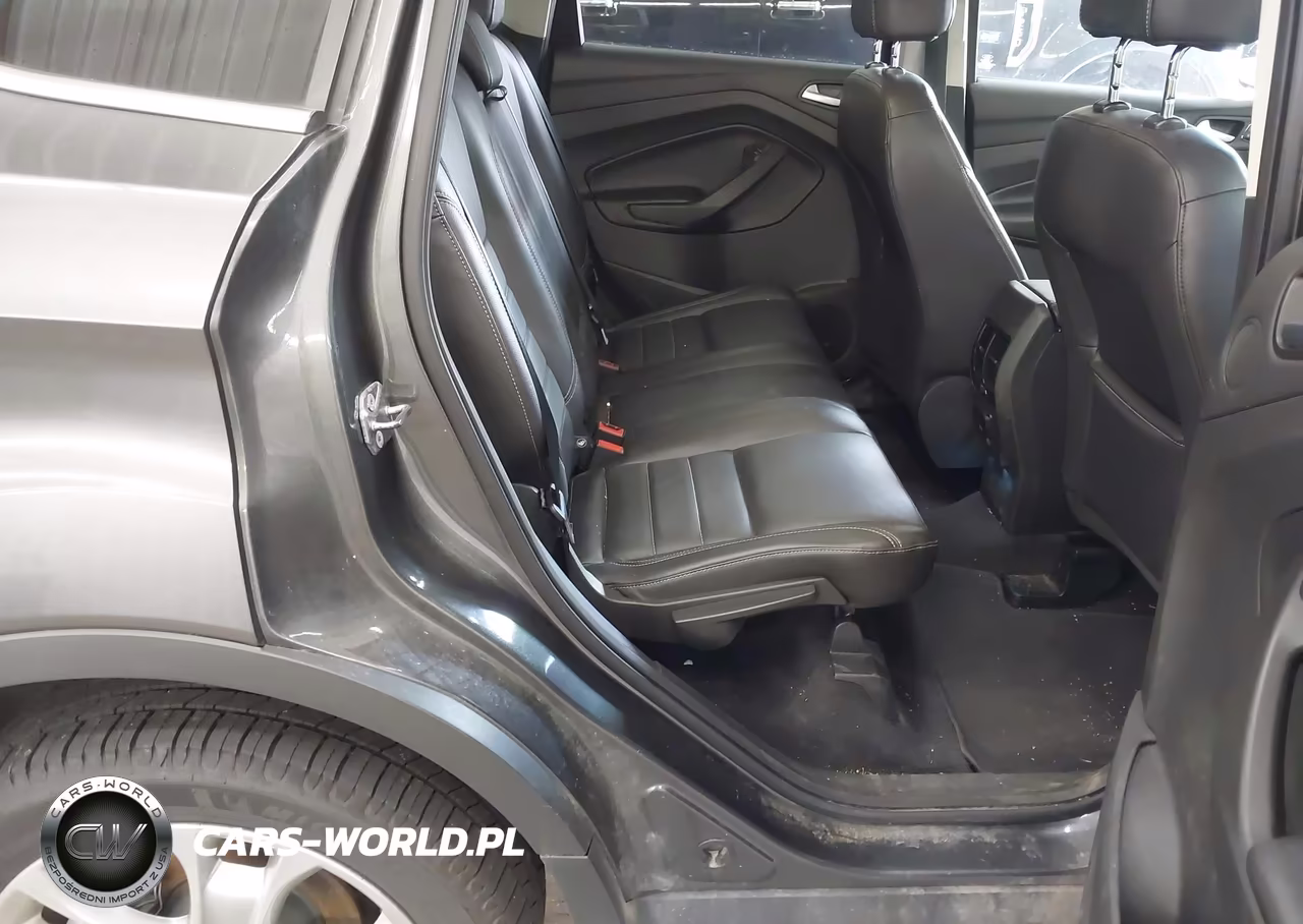 2016 Ford Escape Titanium VIN:1FMCU9J93GUC40984 - 8