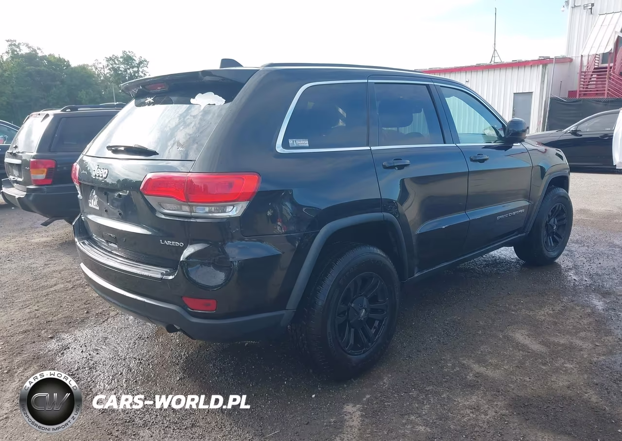 2014 Jeep Grand Cherokee Laredo VIN:1C4RJFAG5EC242954 - 4
