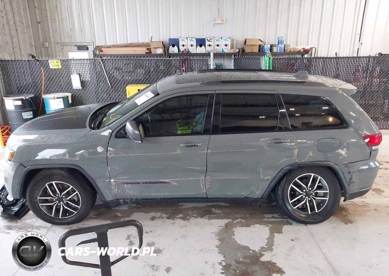2021 Jeep Grand Cherokee Trailhawk 4X4 VIN:1C4RJFLG4MC700172 - 15