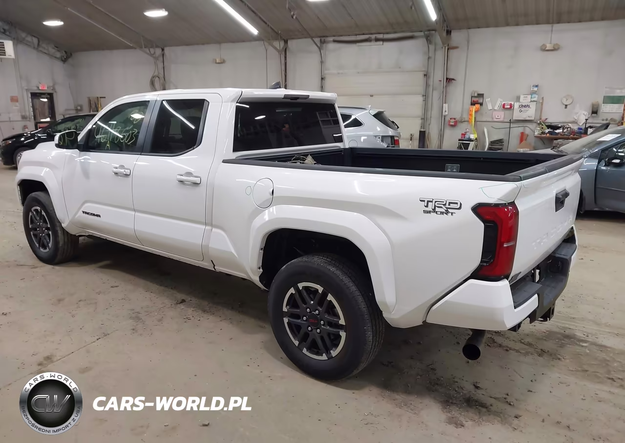 2024 Toyota Tacoma Trd Sport VIN:3TMLB5FN7RM011188 - 3