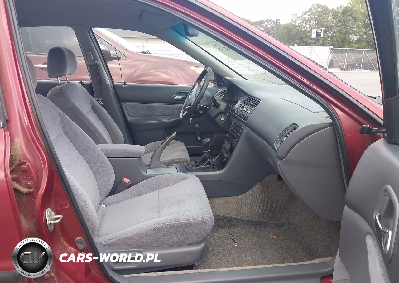 1995 Honda Accord Dx VIN:1HGCD5525SA165839 - 5