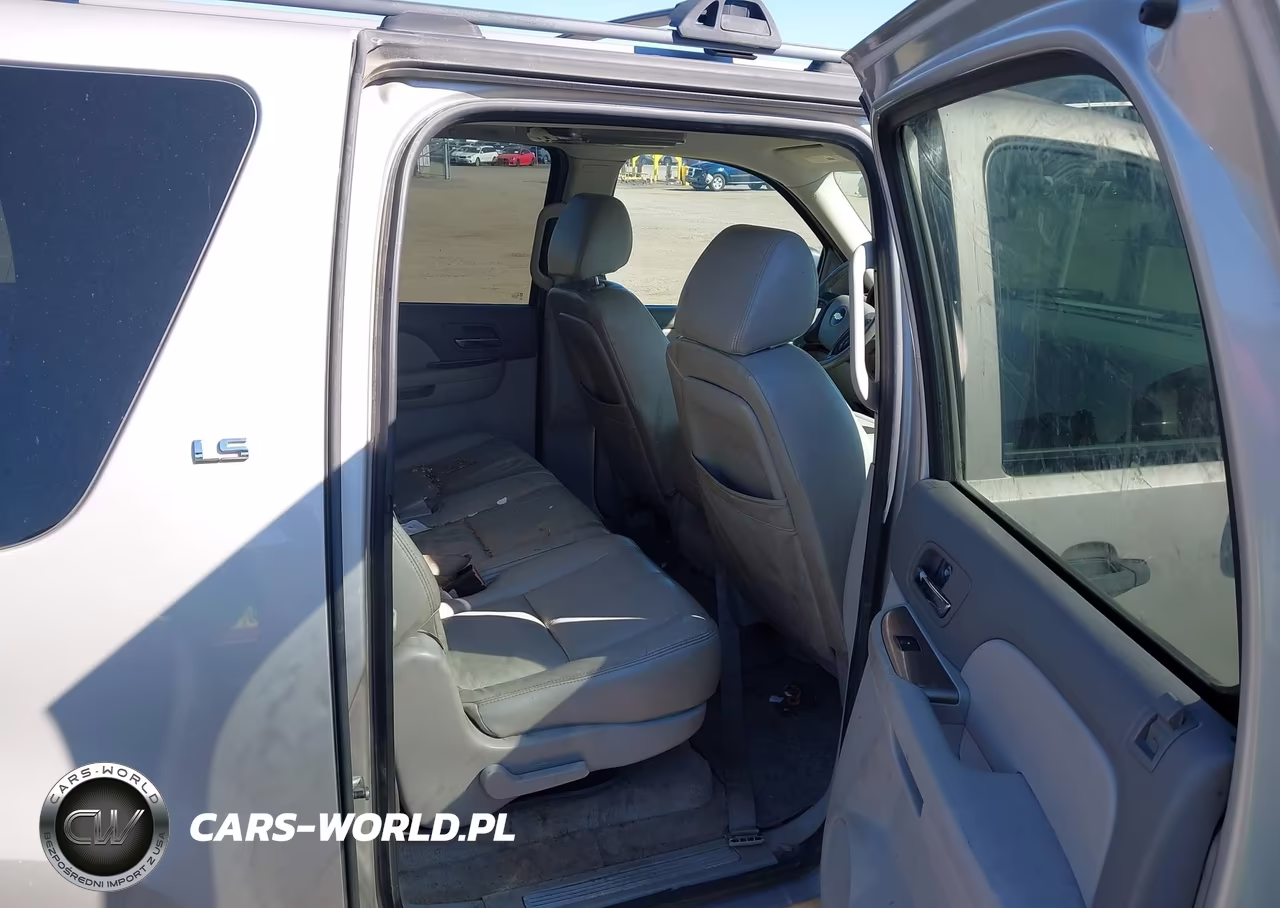 2007 Chevrolet Suburban 1500 Ls VIN:3GNFK163X7G109476 - 8