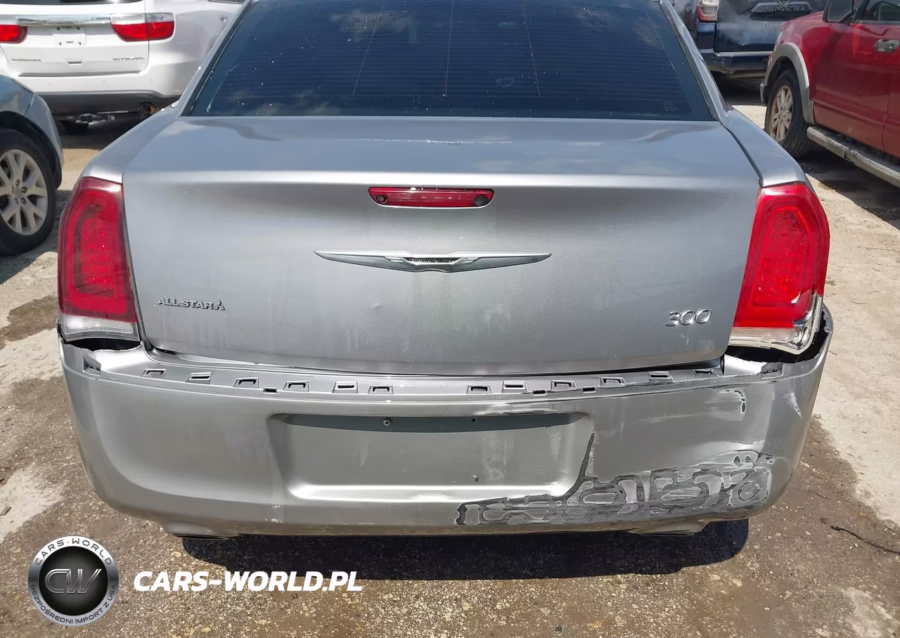 2013 Chrysler 300 Motown VIN:2C3CCAAGXDH657478 - 6