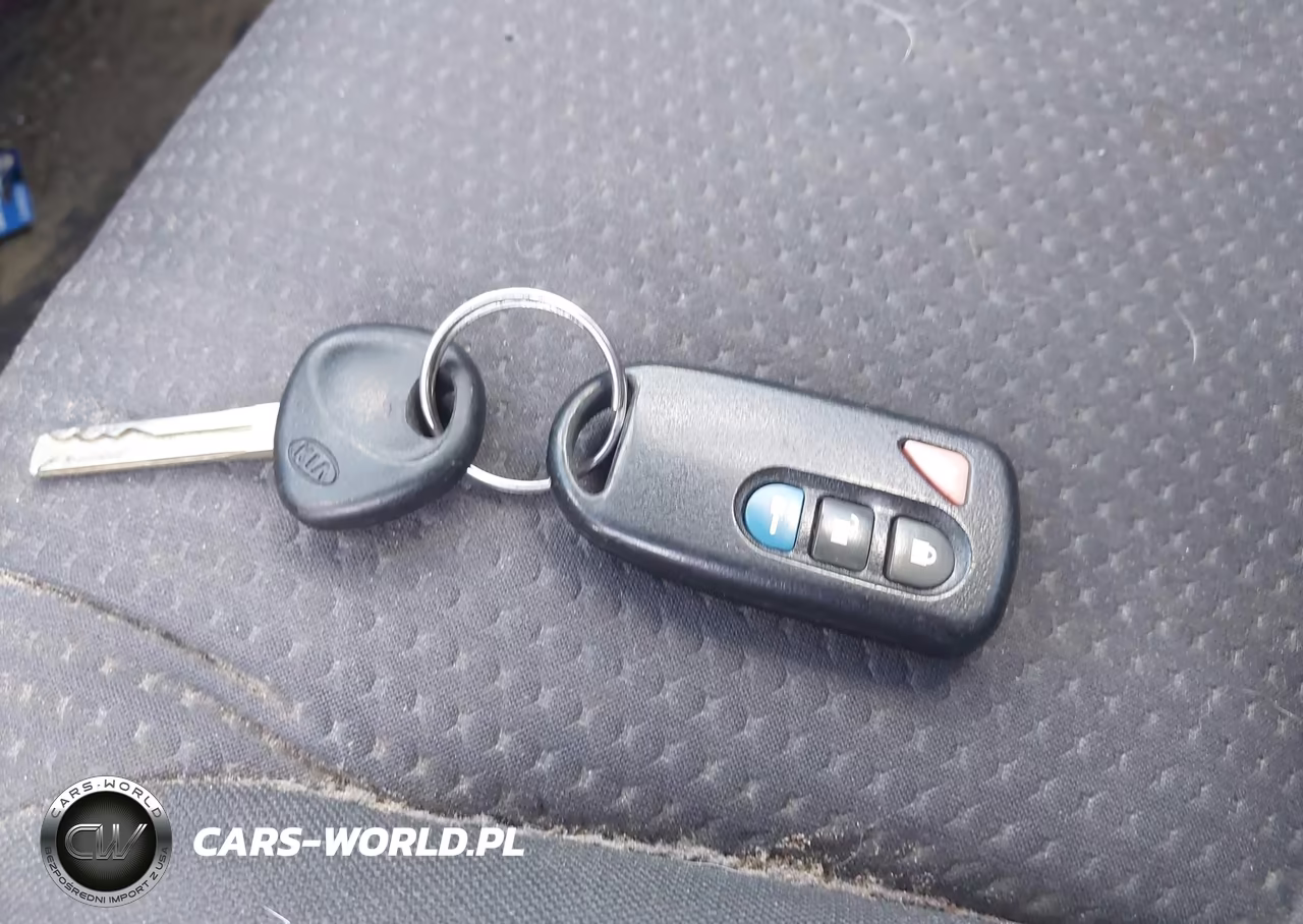 2011 Kia Sorento Lx VIN:5XYKT4A12BG048319 - 11