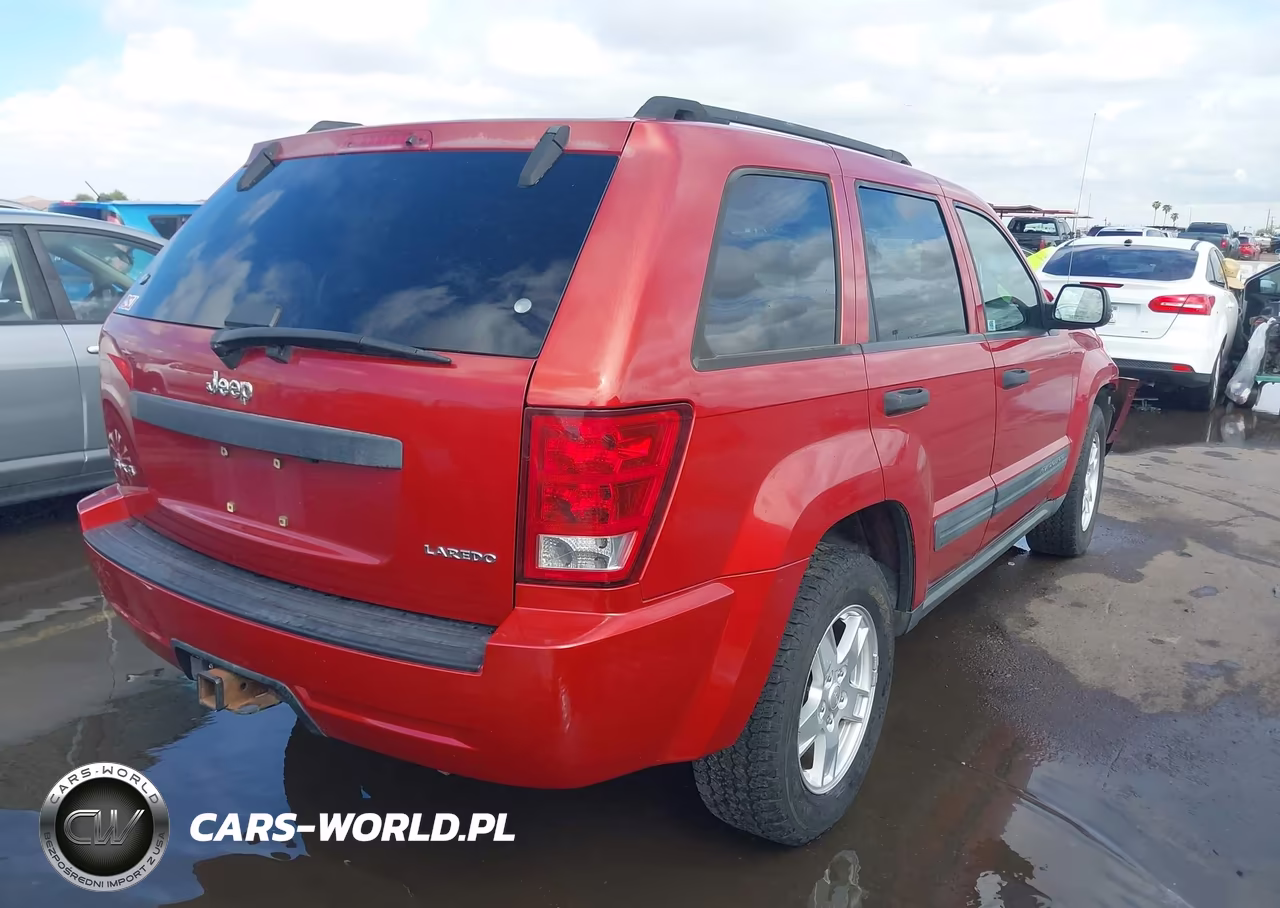 2005 Jeep Grand Cherokee Laredo VIN:1J4HR48N45C559342 - 4
