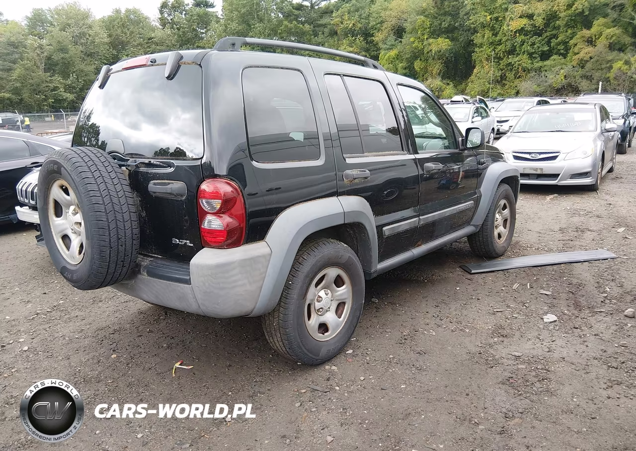 2007 Jeep Liberty Sport VIN:1J4GL48K07W519800 - 4