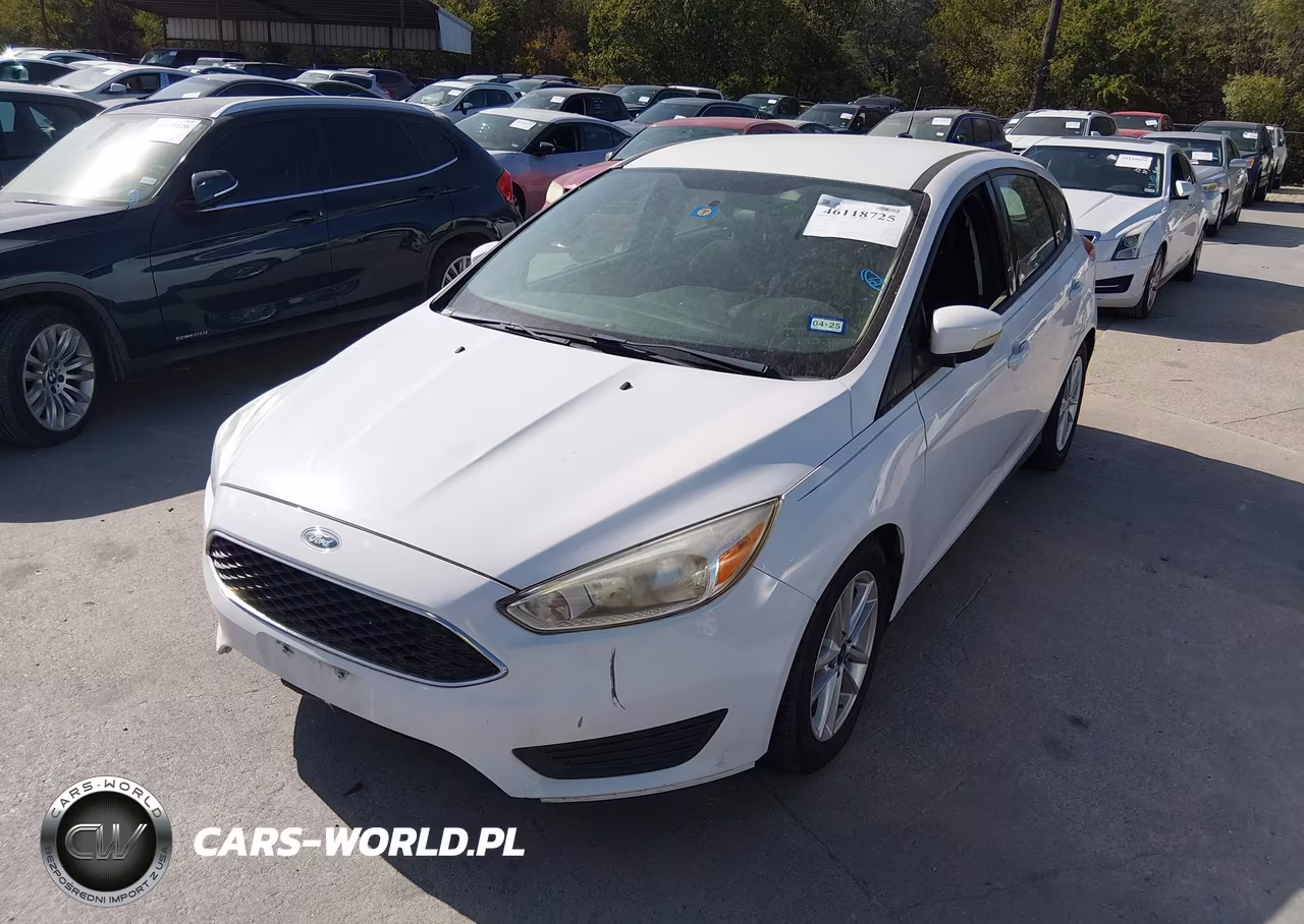 2016 Ford Focus Se VIN:1FADP3K21GL213745 - 6
