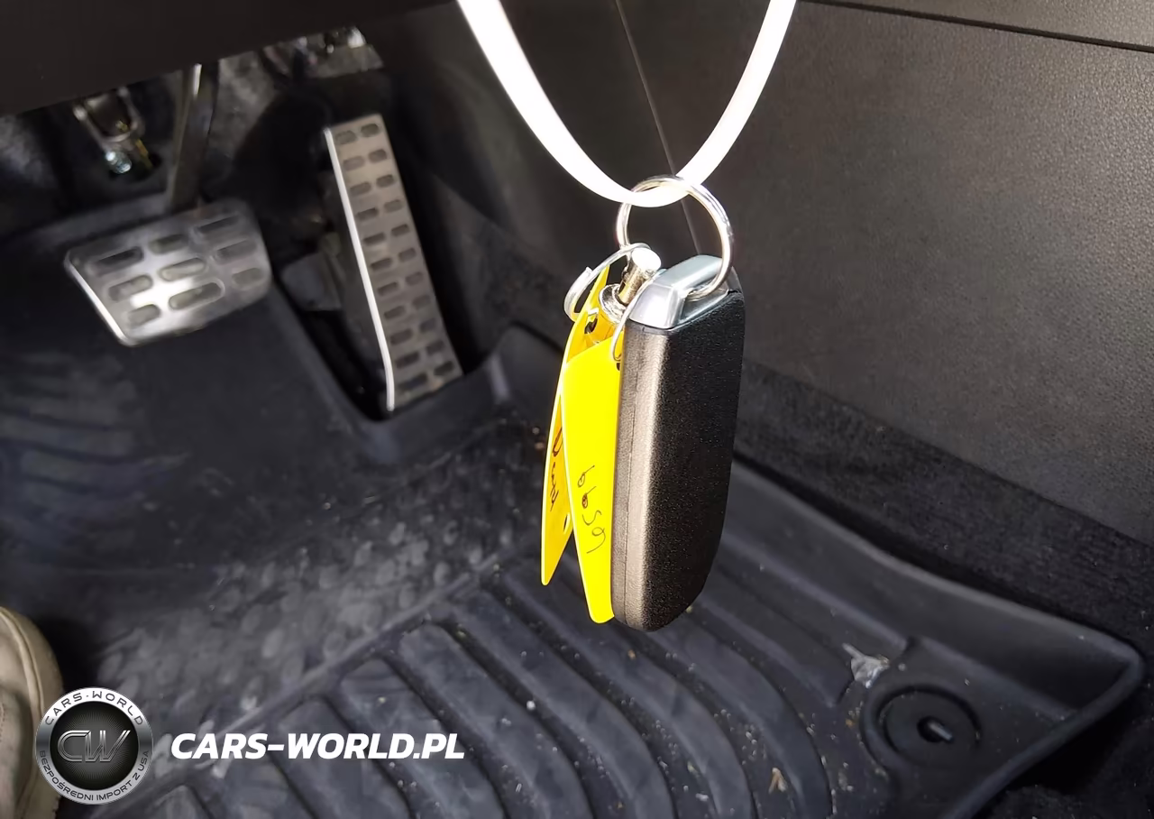 2023 Kia Sportage Plug-In Hybrid X-Line Prestige VIN:KNDPZDAH8P7054034 - 11