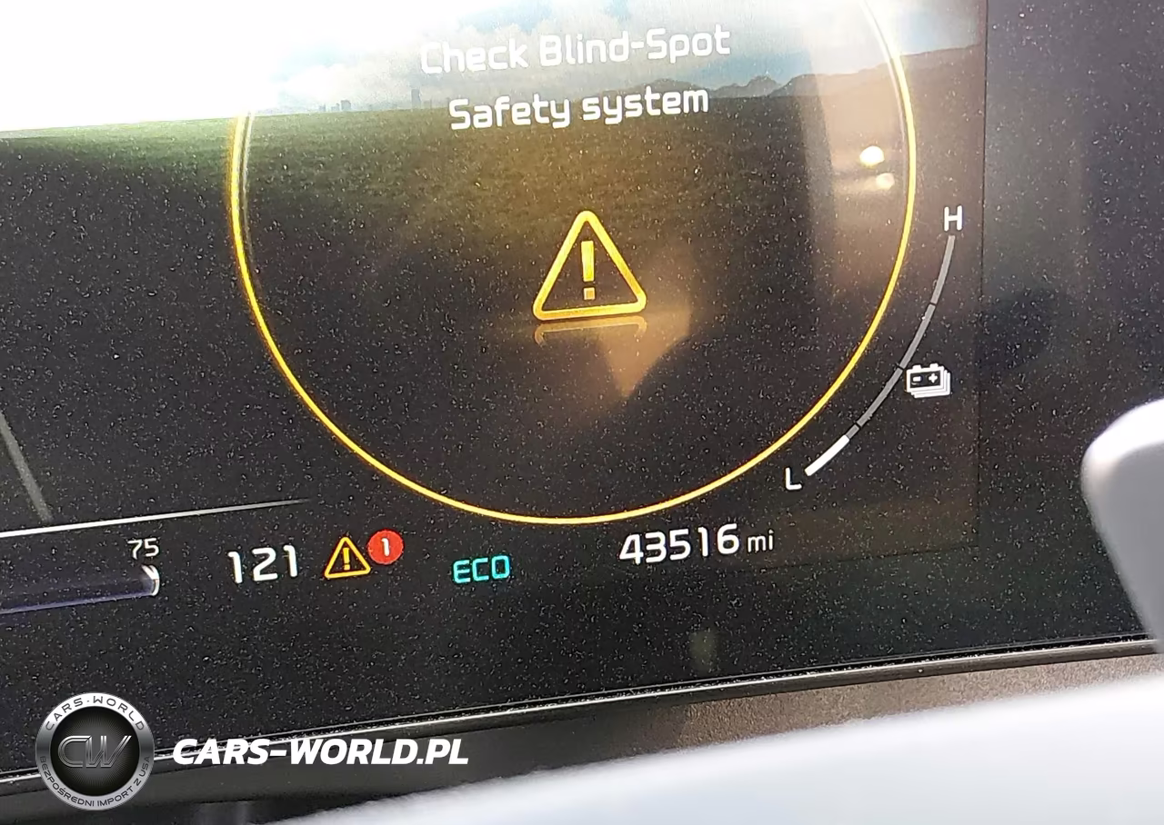 2023 Kia Sportage Plug-In Hybrid X-Line Prestige VIN:KNDPZDAH8P7054034 - 16