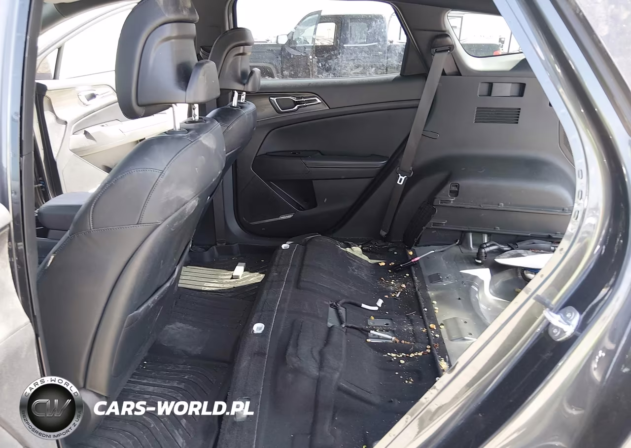 2023 Kia Sportage Plug-In Hybrid X-Line Prestige VIN:KNDPZDAH8P7054034 - 8