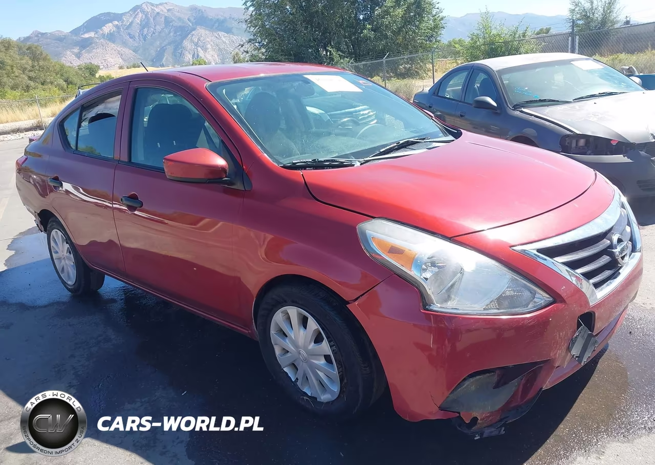 2019 Nissan Versa 1.6 S+