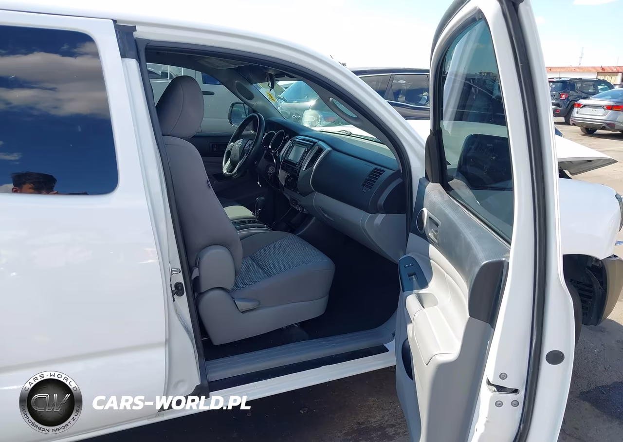 2014 Toyota Tacoma Access Cab VIN:5TFTX4CN2EX041705 - 5