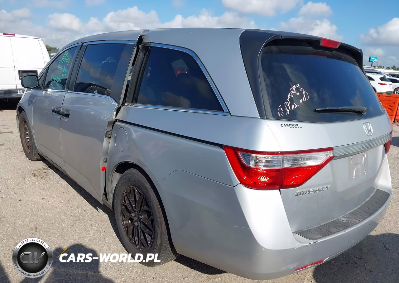 2012 Honda Odyssey Lx VIN:5FNRL5H24CB097744 - 3
