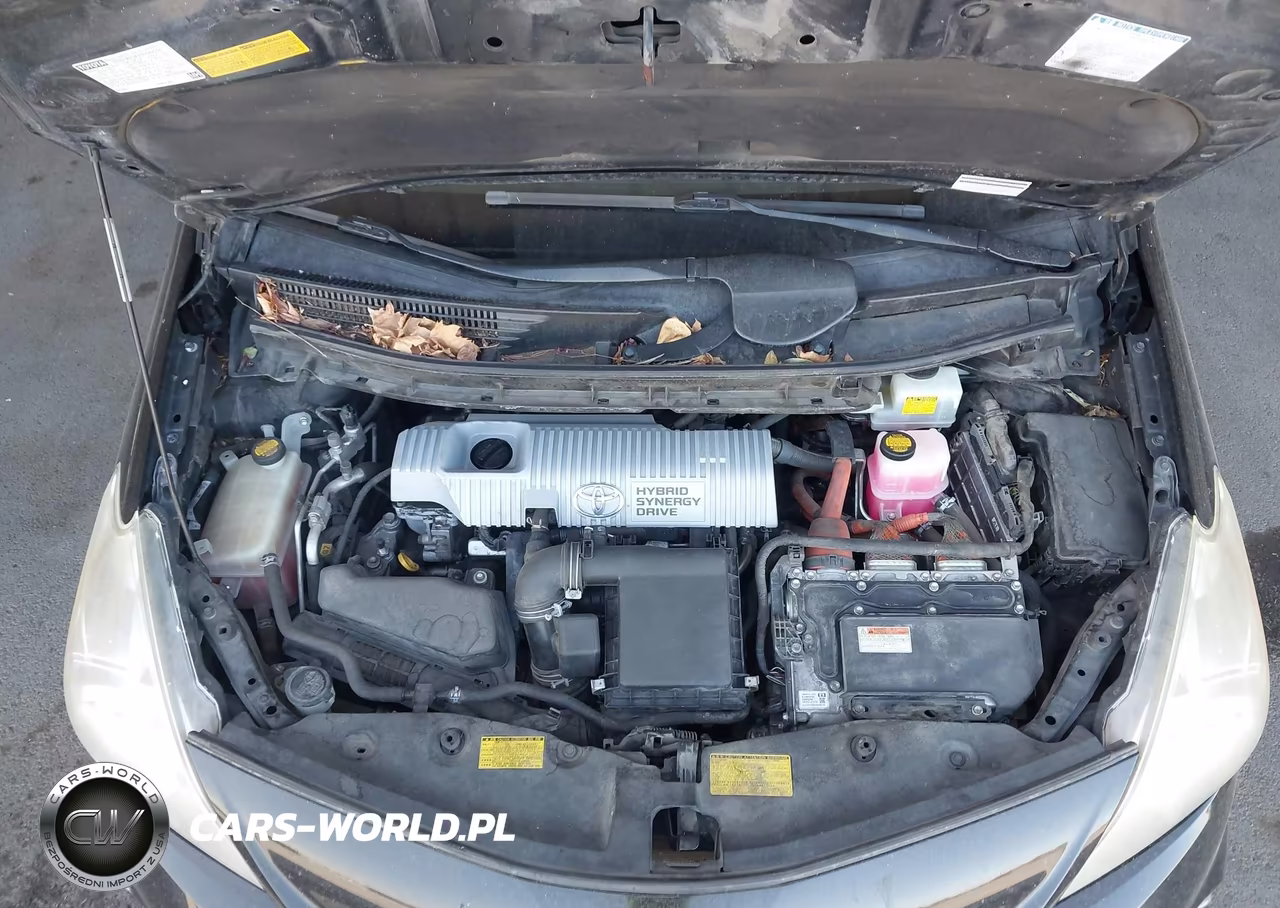 2013 Toyota Prius V Three VIN:JTDZN3EU2D3289392 - 10