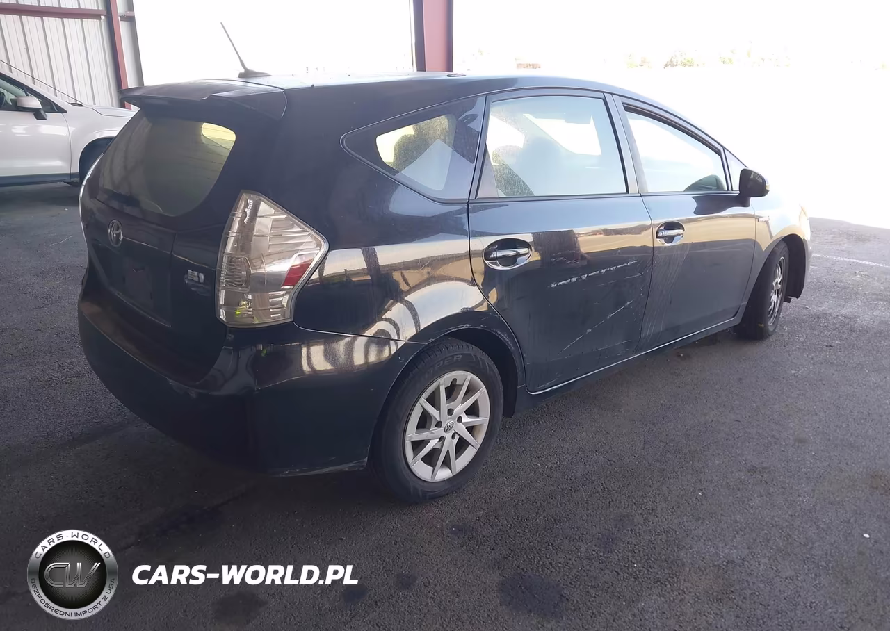 2013 Toyota Prius V Three VIN:JTDZN3EU2D3289392 - 4