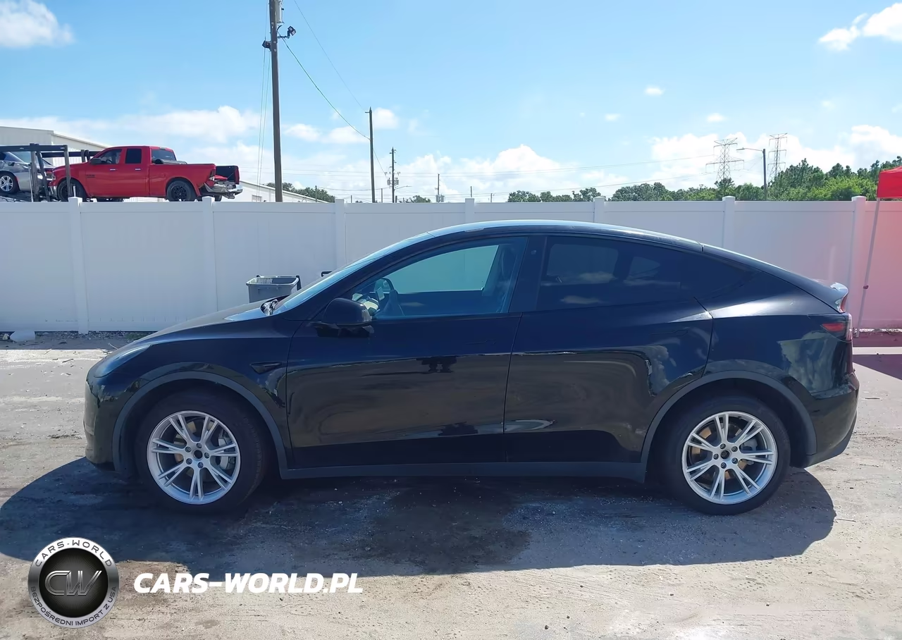 2020 Tesla Model Y Long Range Dual Motor All-Wheel Drive VIN:5YJYGDEE0LF026033 - 14