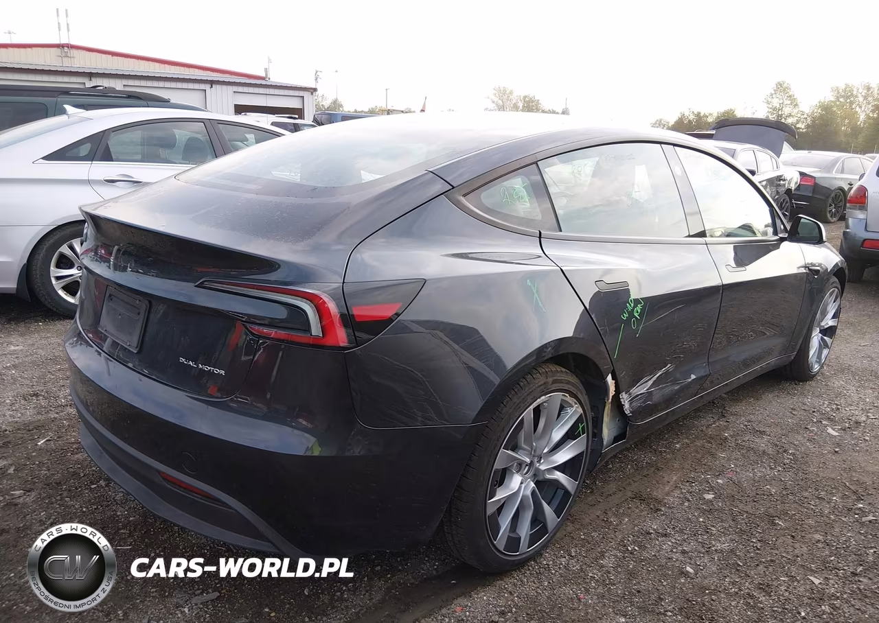 2025 Tesla Model 3 Long Range All-Wheel Drive VIN:5YJ3E1EB8SF060689 - 4