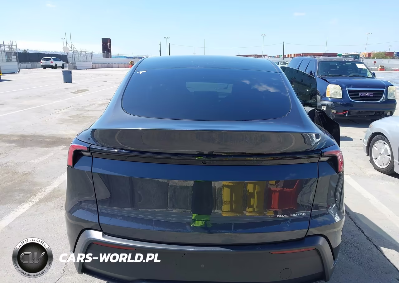 2026 Tesla Model Y All-Wheel Drive-Long Range Launch Series-Premium All-Wheel Drive VIN:7SAYGDEEXTA639261 - 15