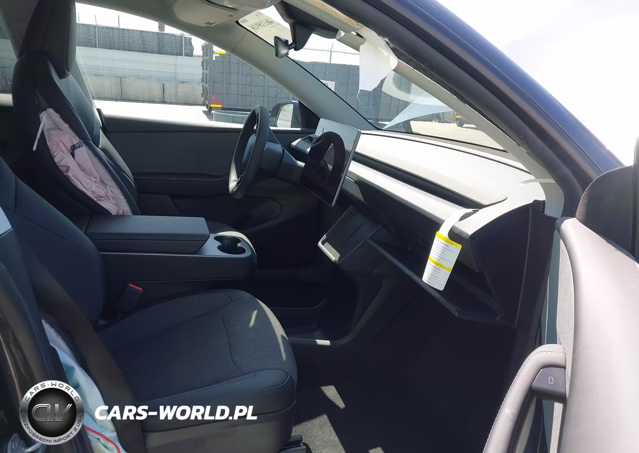 2026 Tesla Model Y All-Wheel Drive-Long Range Launch Series-Premium All-Wheel Drive VIN:7SAYGDEEXTA639261 - 5